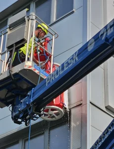 Čiščenje z vrtljivimi krtačami